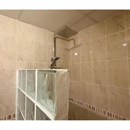 Con Gran Terraza Y Garaje En Centro * Málaga